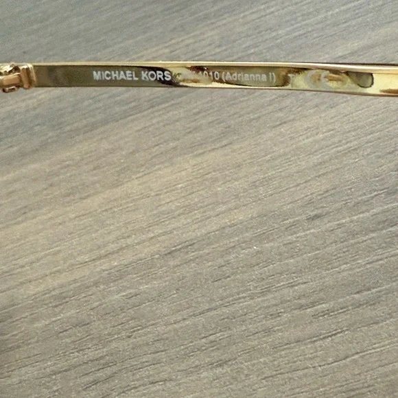 EUC Michael Kors Women's Adrianna - Picture 7 of 8